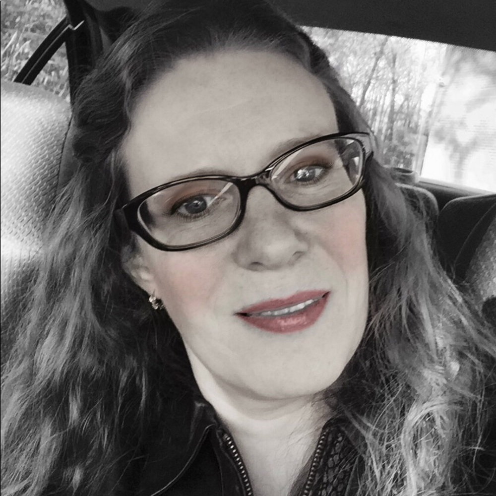 Meet your Posher, Kendra